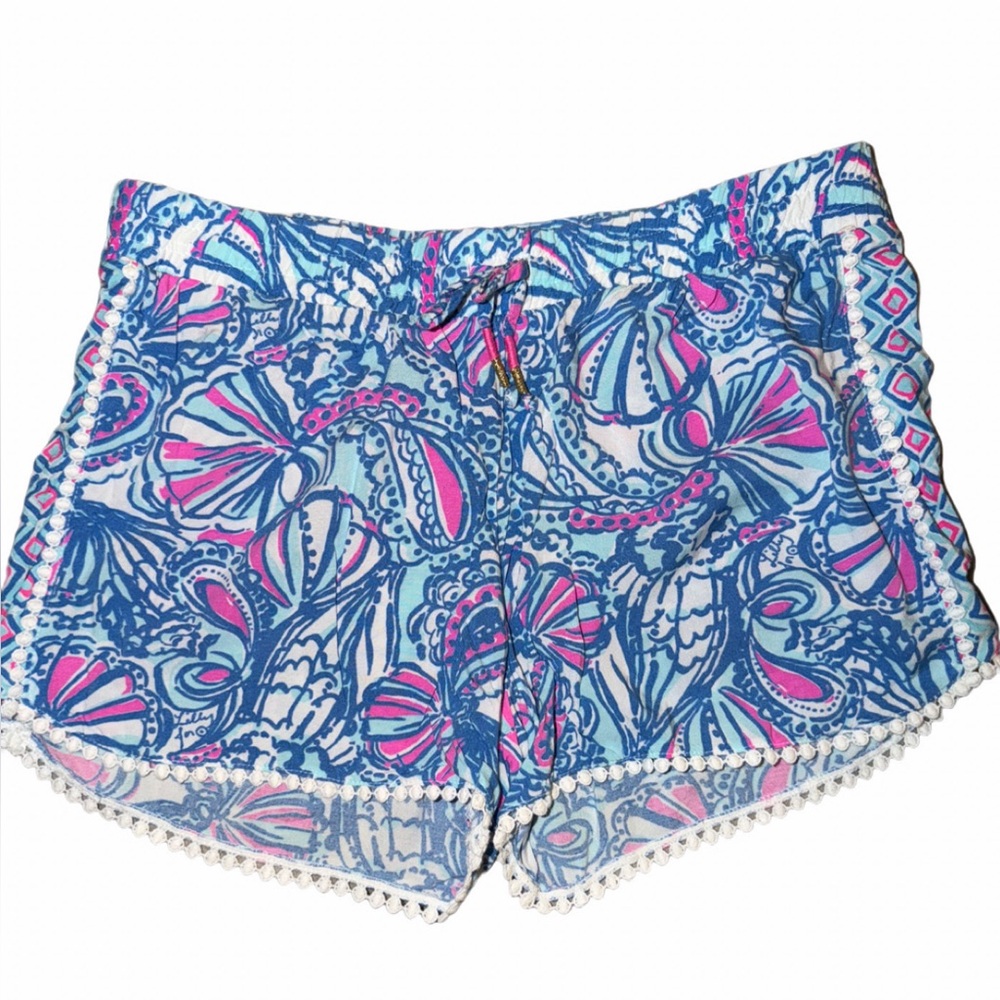 Lilly Pulitzer GIRLS Blue and pink embroidered shorts, like new size 14/16 (xl)